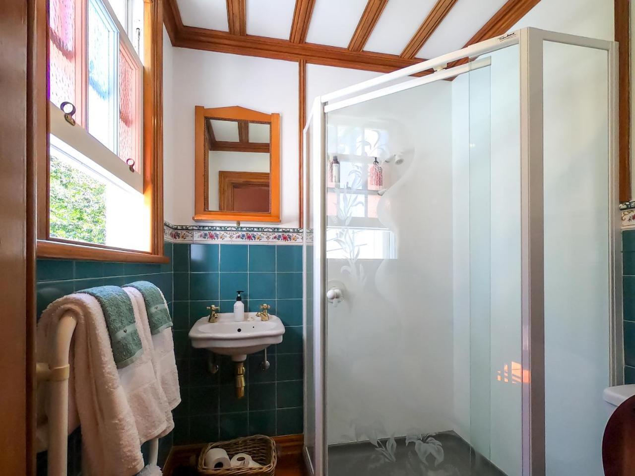 欧奴沃豪宾客山林小屋住宿加早餐旅馆 拉塞尔 外观 照片